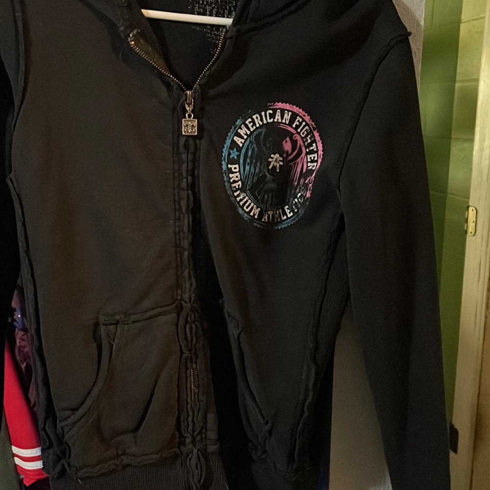 Sweatshirt